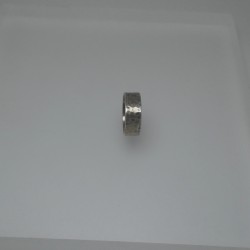  Silver wedding ring Α