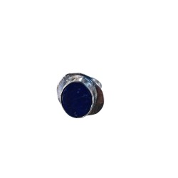 Handmade silver ring with lapis lazuli 