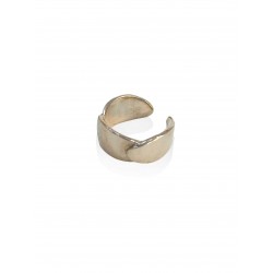 Small oval ring 